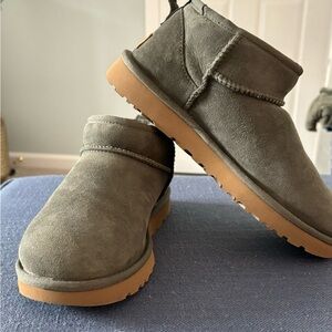UGG mini woman’s boots